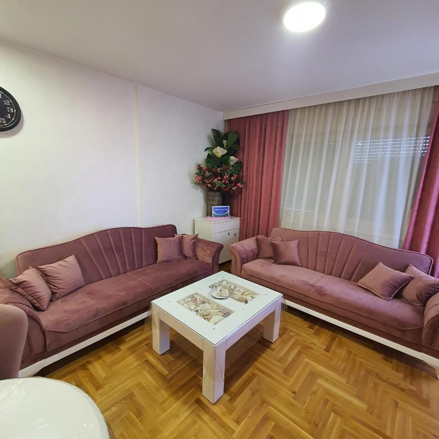 Apartman Kristina, Istocno Sarajevo,Vojvode Radomira Putnika 49F Lukavica Exterior foto