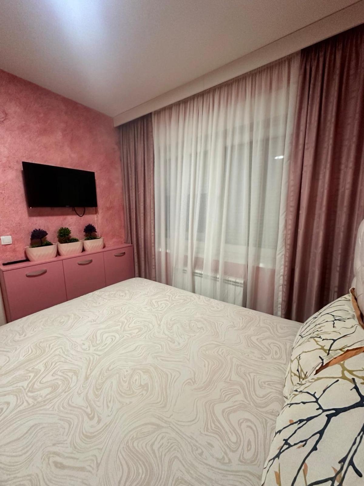 Apartman Kristina, Istocno Sarajevo,Vojvode Radomira Putnika 49F Lukavica Exterior foto